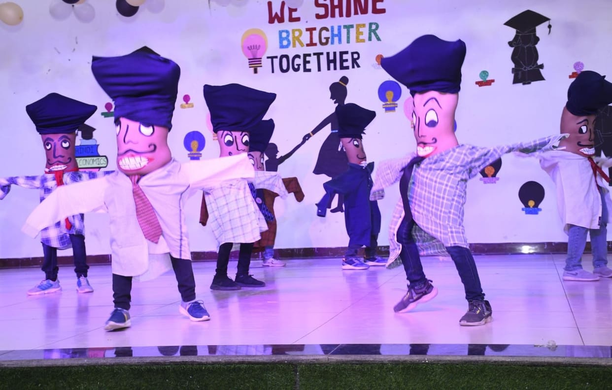 Cultural program organized in HD School