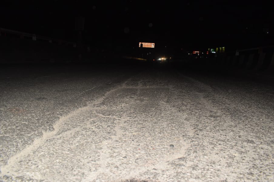 atul maheshwari fly over in poor condition