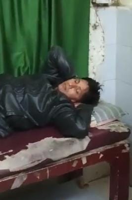 Encounter with gangster who stole jewelery from retired DRT officer's house, shot in leg