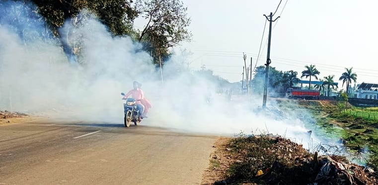 Fear of accident due to rising plume of smoke on Lipulekh-Bhind highway