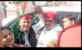 Showed the trailer of trillion, don't know where the million was taken: Akhilesh Yadav