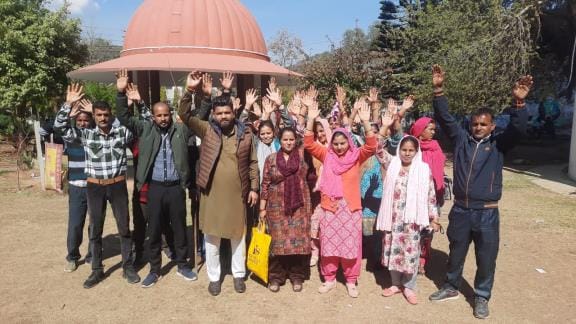 Mid-day meal cooks protest to increase honorarium