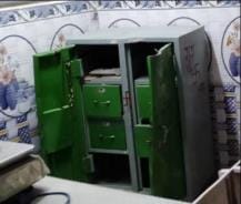 Jewelery worth three lakhs stolen by breaking the shutter of the shop