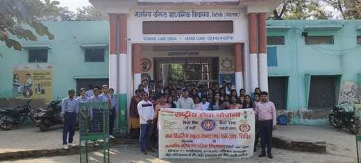 Inform volunteers about career opportunities in defence sector