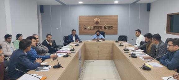 Make common people aware by organizing de-addiction camps