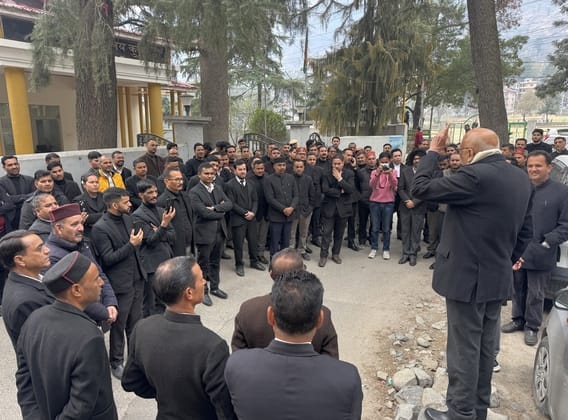 Lawyers protest against Act Amendment Bill