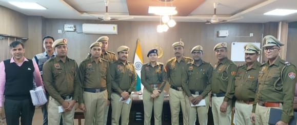 Police personnel doing excellent work honored