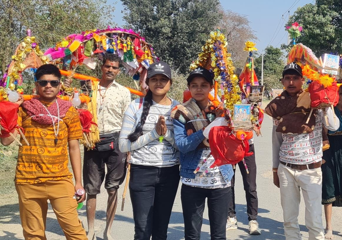 Hailing women power on the path of difficult devotion