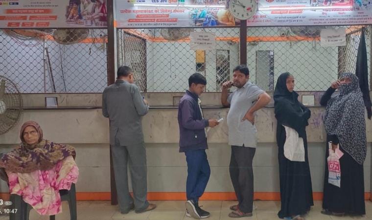 Transactions worth crores affected due to bank server being down