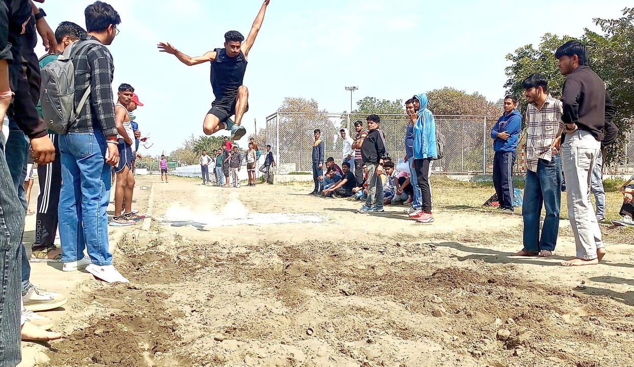 Himanshu and Seema won the title of best athlete