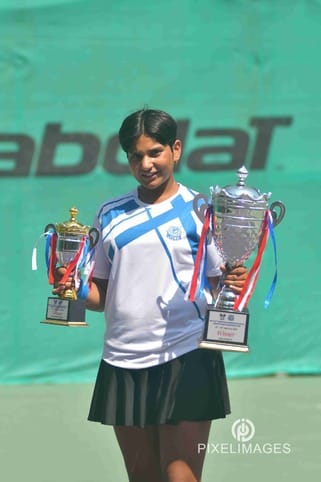 Aradhana won two gold medals in tennis competition