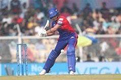 Rohtak's Shafali's bat became the basis of Delhi Capitals' victory.