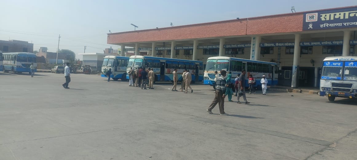 Jind to Prayagraj bus closed, revenue of eight lakhs in 20 days