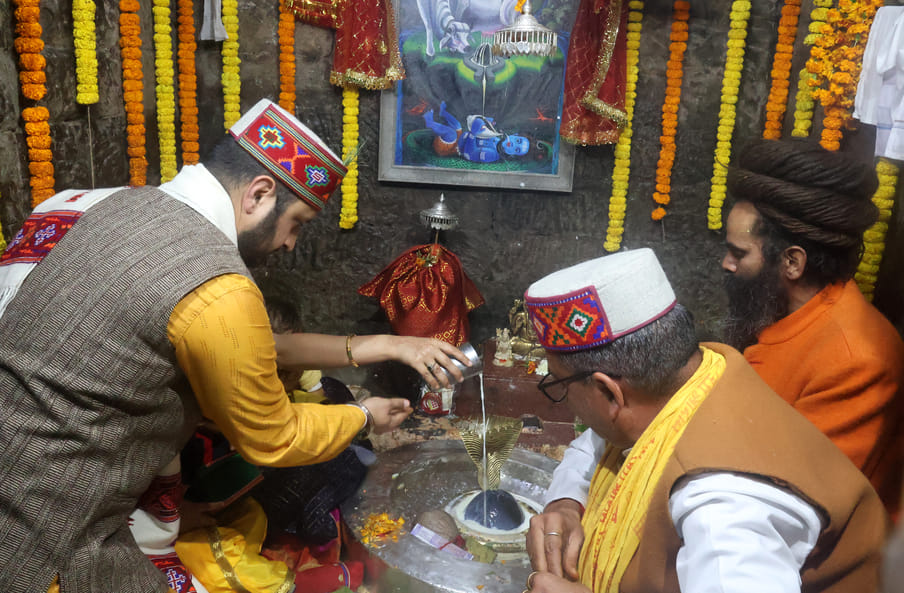 Laghu Jaleb taken out with band, DC gave Nyundra to Baba Bhootnath