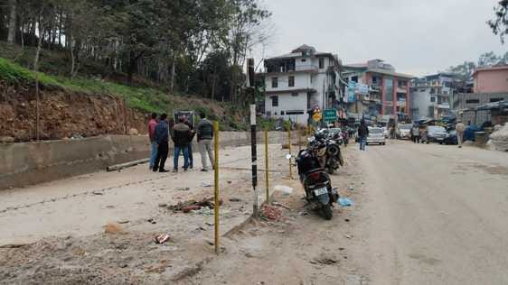 People's problems increased due to roadside fencing