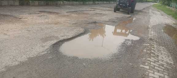 Waiting for labour for construction of Sonipat-Chatia Aulia Road