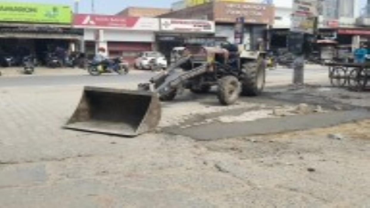 Potholes and wires were repaired before CM's arrival