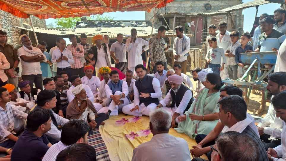 The delegation of Rajasthan Pradesh Congress Committee met the relatives of the deceased
