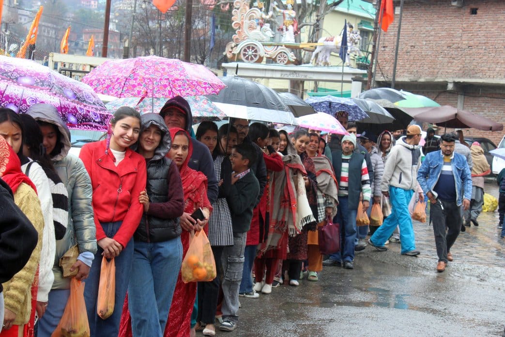 Flood of faith in Shiva temples during Shivratri