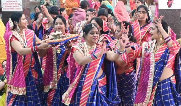 Vindhya Shri Mataji's initiation day celebrated with great pomp