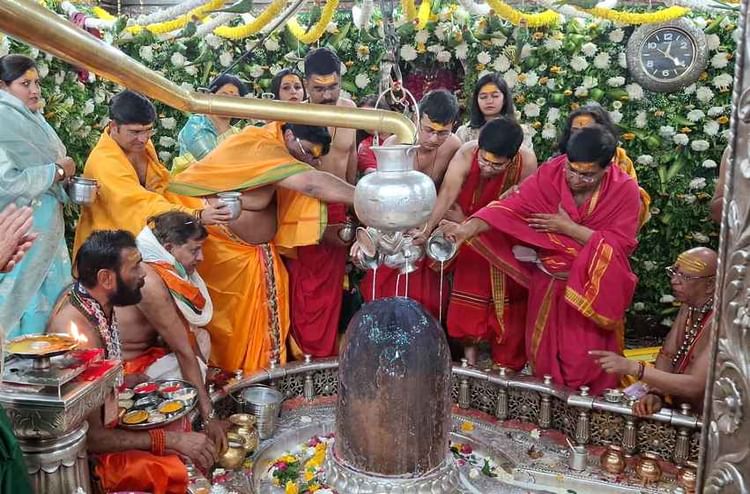 Ujjain News: महाशिवरात्रि महापर्व पर चार लाख से अधिक भक्तों ने किए महाकाल के दर्शन, आज यह भी रहा खास