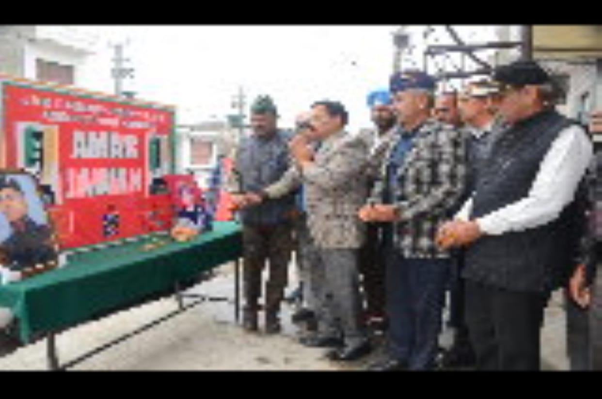 EX Servicemen Gave tribute to Martyrs