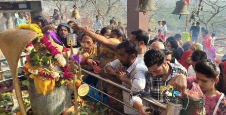Har Har Mahadev reverberated from morning to evening in Dharamnagari