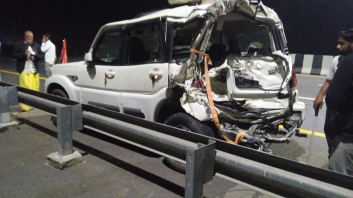 Three killed in accident on expressway