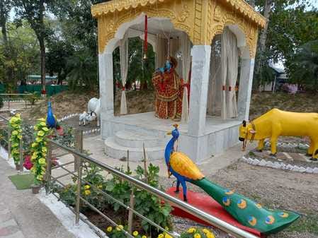 Cheers will reverberate in Rani Ka Talab Mandir