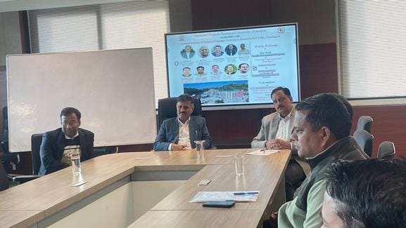 Use new technology for the development of society: Prof. Shashi
