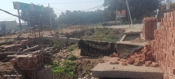 Broken pillars have been inviting accidents since last ten days.