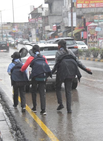 Clouds rained heavily in the district, coolness returned in the weather