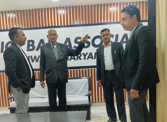 The fate of 10 candidates for four posts including the head in the District Bar will be decided today.