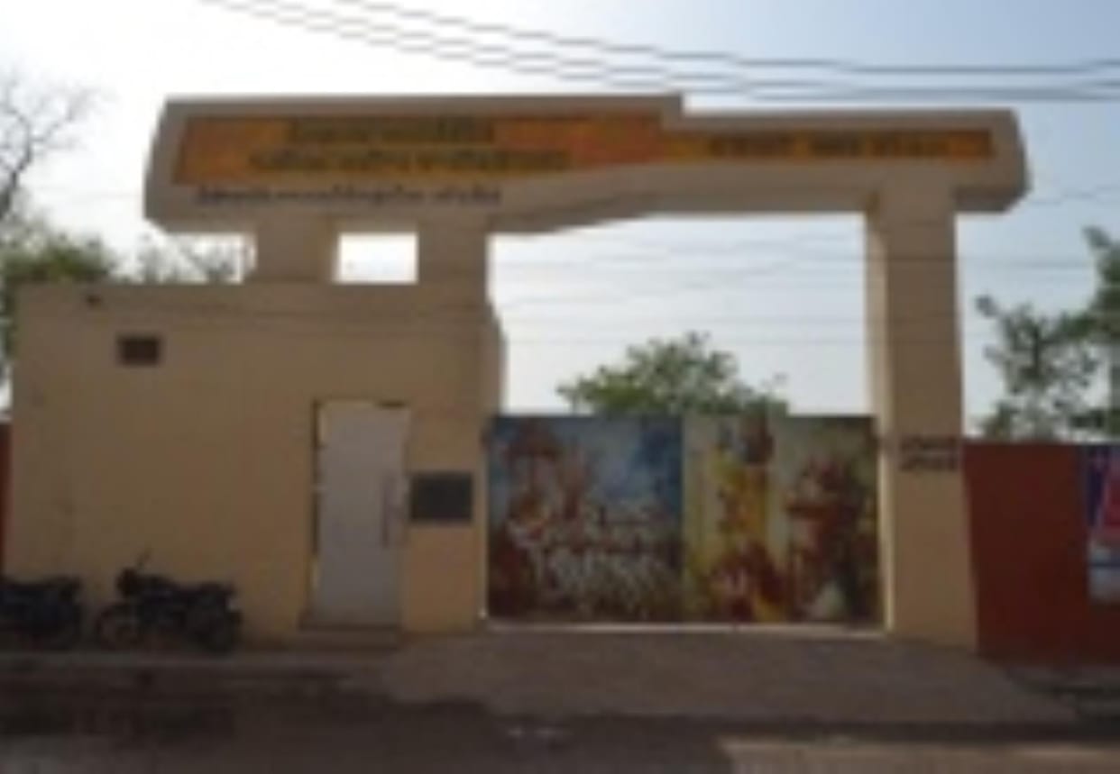 3,140 students deposited tabs