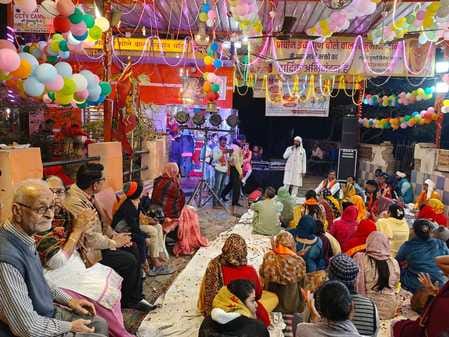 Sunderkand recitation was conducted in Hanuman temple with ancient wish-fulfilling robes.