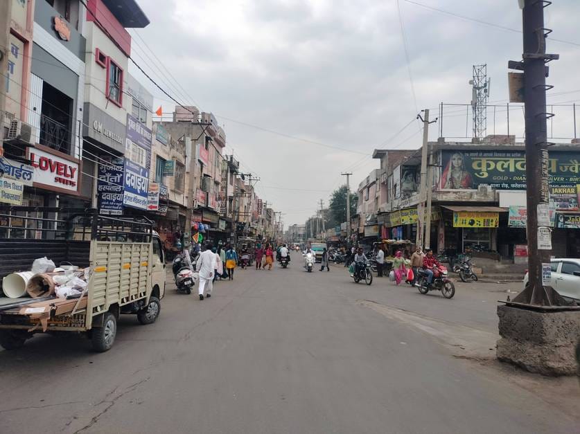Cloudy throughout the day, maximum temperature dropped by 5 degrees due to drizzle