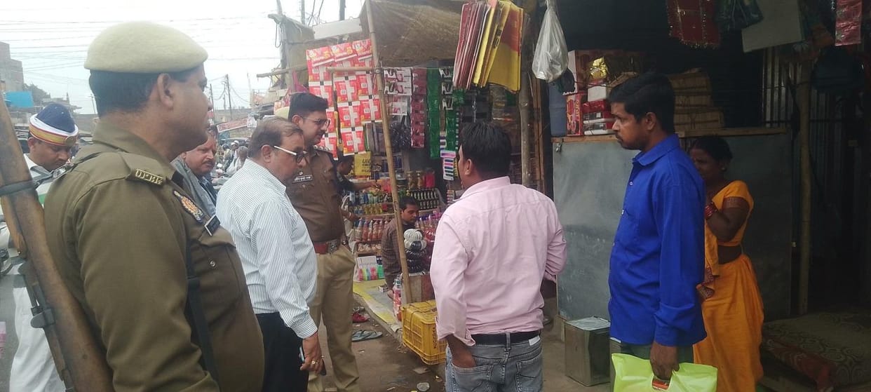 Encroachment being marked in Gilula