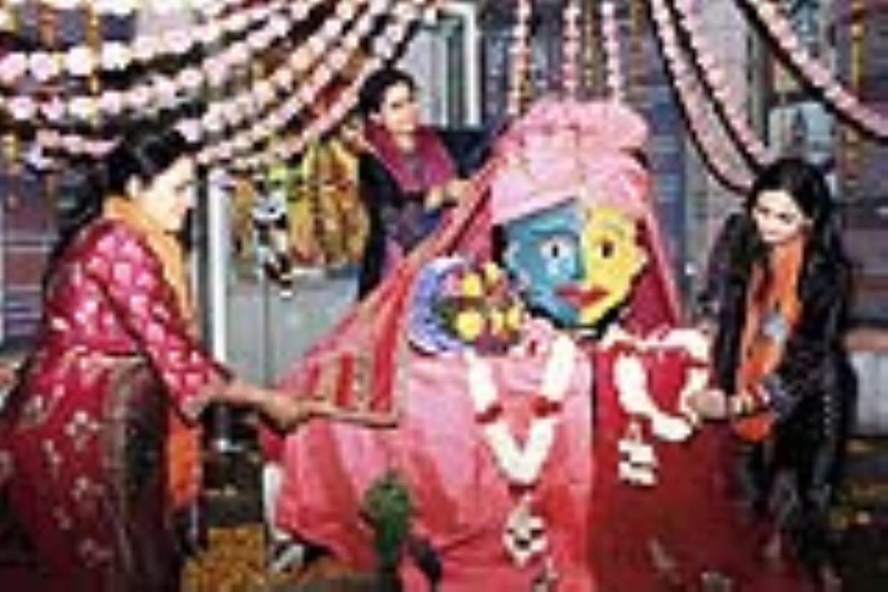 Four-hour puja of Bhole continued till four in the morning
