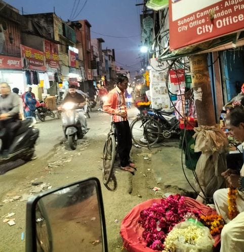 Relief from traffic jam due to e-rickshaws not being able to reach the market