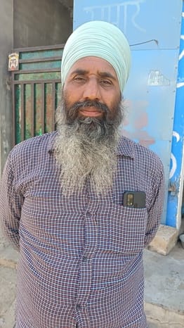 Corporation workers do not clean, waterlogging is also a problem