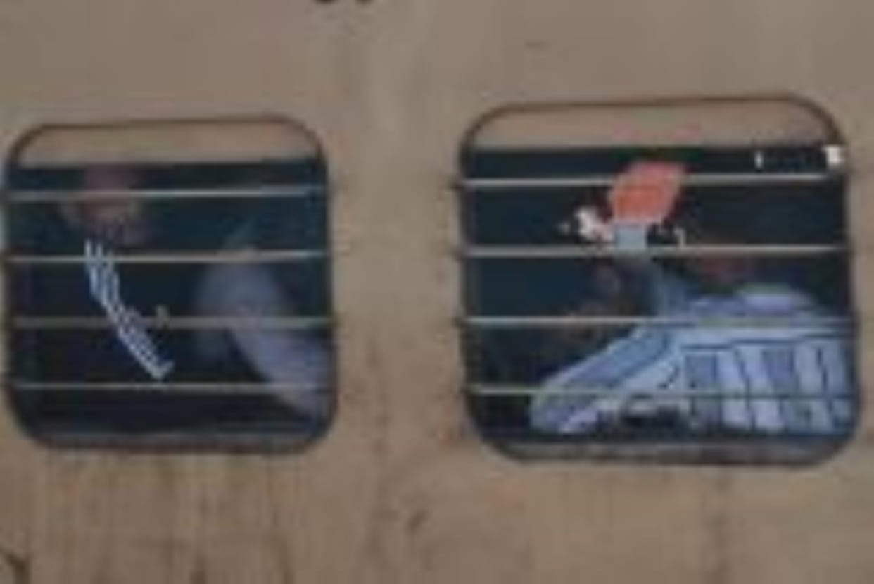 Kanpur: 60-year-old woman travelling in Mahakal Express alleges molestation