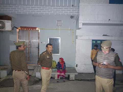 Even after waiting for hours the woman did not get justice