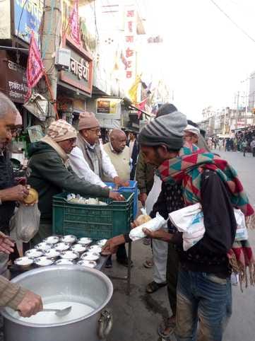 No one should sleep hungry...Maa Annapurna Seva Sanstha took a pledge