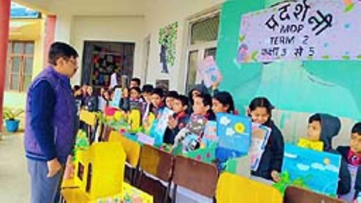 Students Display Models in Exhibition