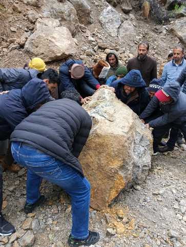 16 roads of Rampur closed, buses stuck at 15 places, 15 routes suspended