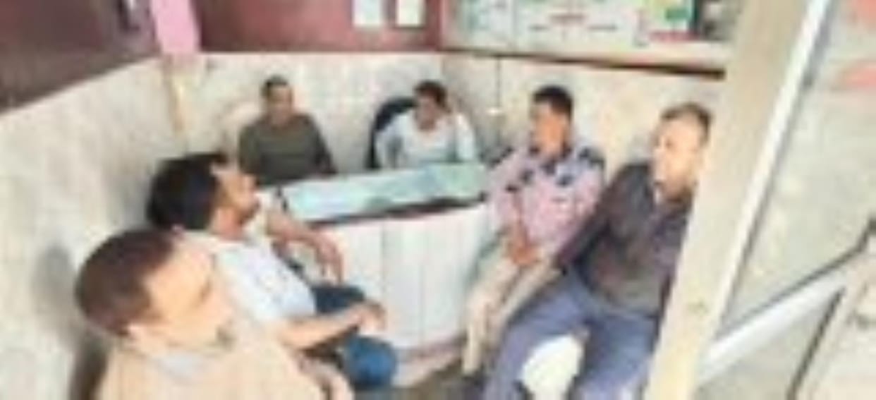 The new government of the city should provide security to the traders