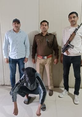 Friends killed the teenager to recover money, four arrested