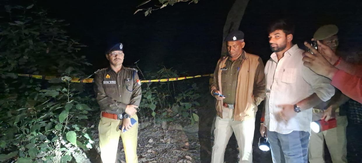 One criminal injured in encounter, four accused of robbery and theft arrested