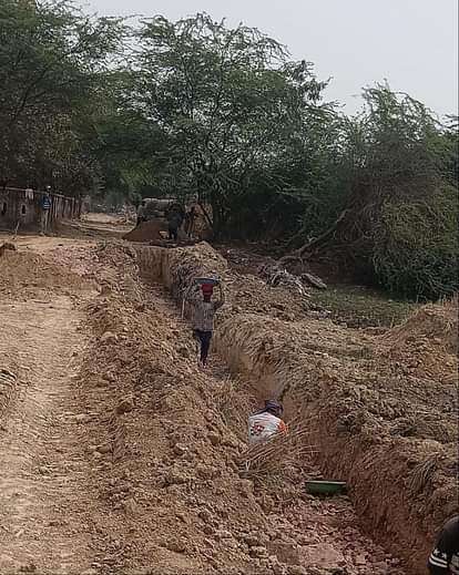 Lucknow News: आबादी के बीच श्मशान बनाने के मामले में थम नहीं रहा विवाद Controversy over construction of crematorium is not stopping among the population