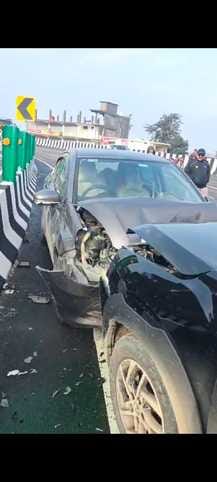 Two cars collided on Ranital flyover